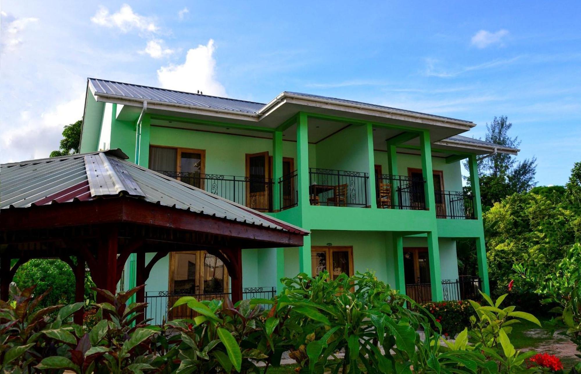 Chez Antoine Apartments Grand Anse  ภายนอก รูปภาพ