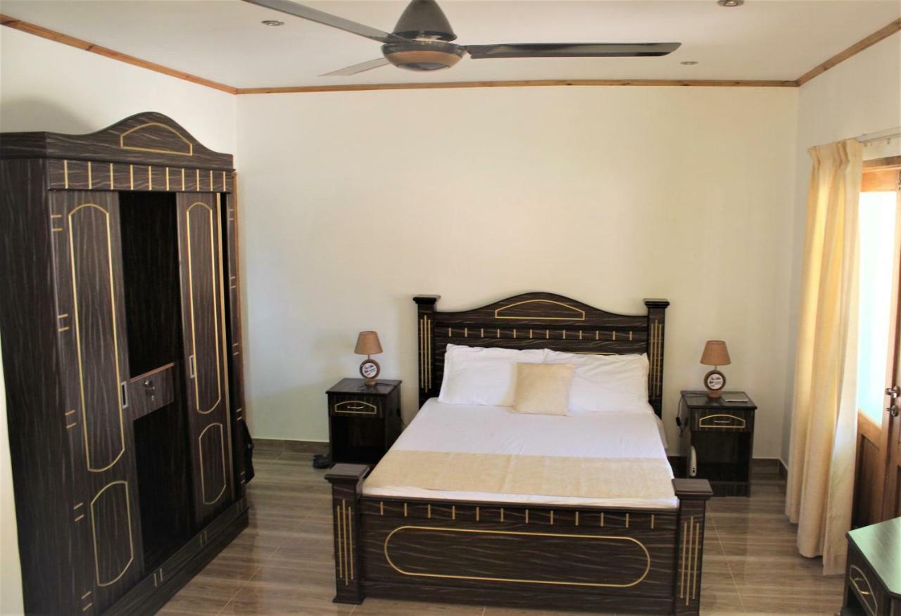 Chez Antoine Apartments Grand Anse  ภายนอก รูปภาพ
