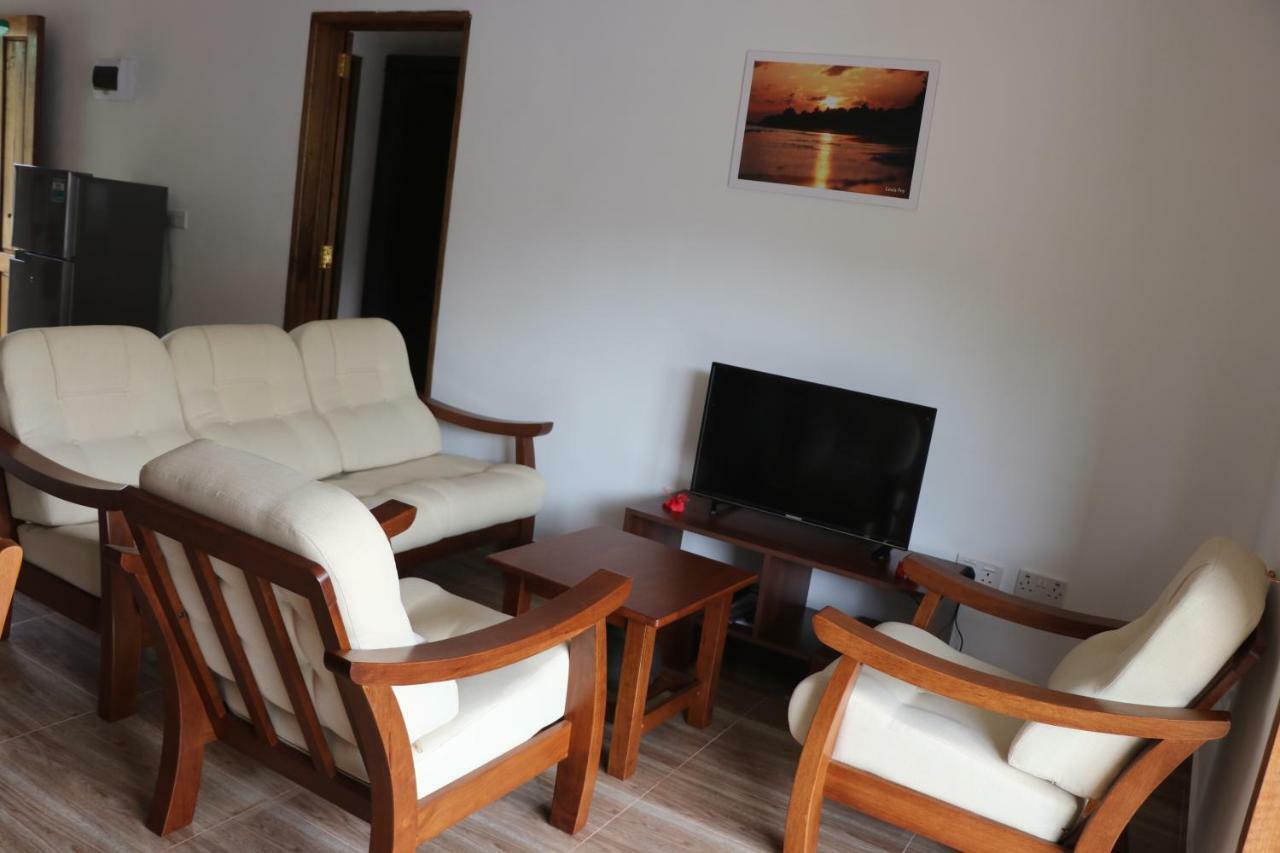 Chez Antoine Apartments Grand Anse  ภายนอก รูปภาพ
