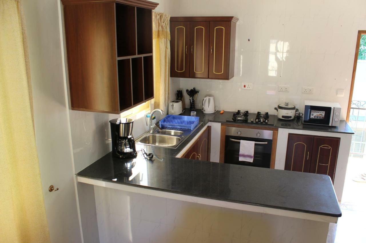 Chez Antoine Apartments Grand Anse  ภายนอก รูปภาพ